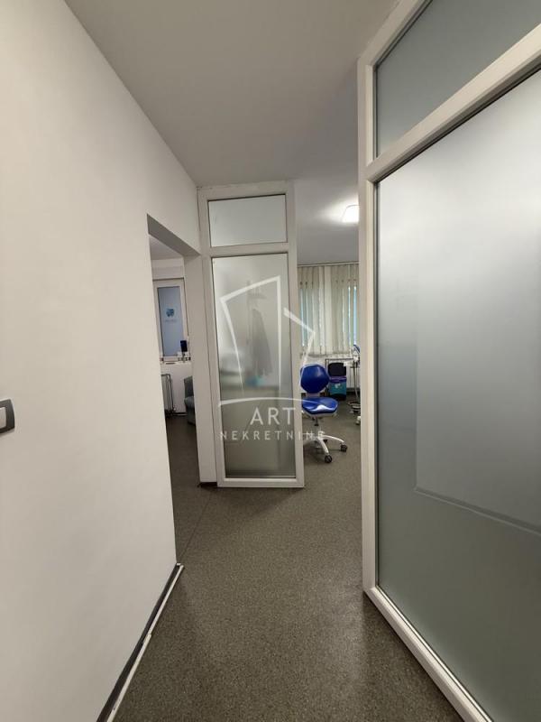 Stan na prodaju u Beogradu, Čukarica, jednoiposoban, 40m2, cena 132000 evra