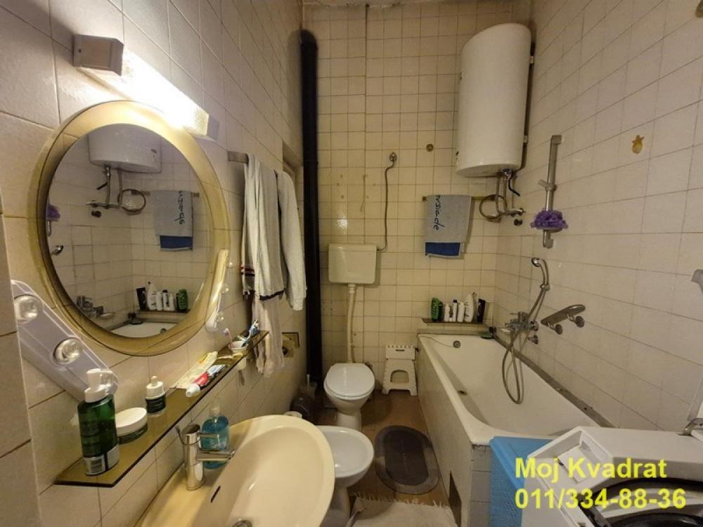 Stan na prodaju u Beogradu, Slavija, trosoban, 110m2, cena 330000 evra