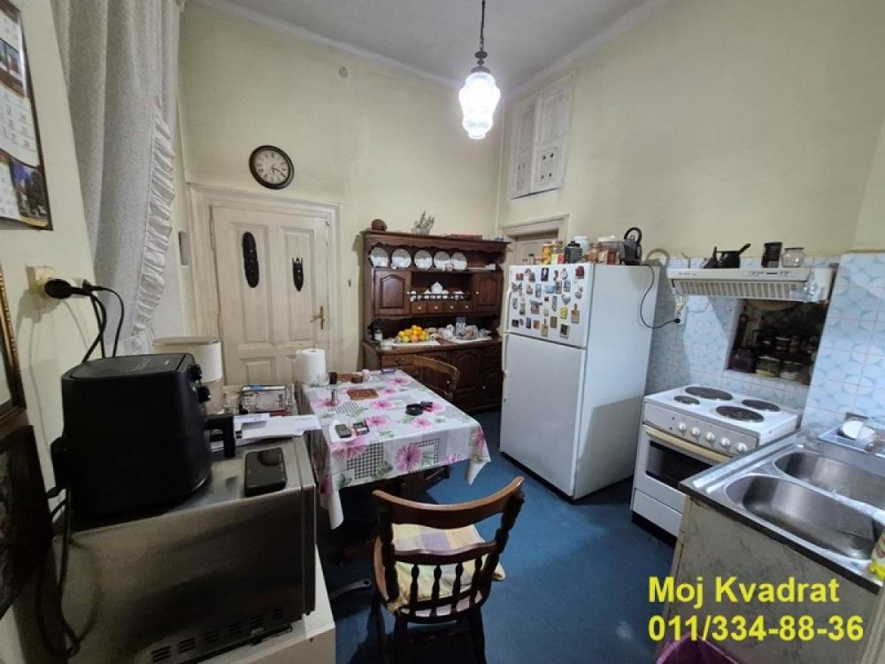 Stan na prodaju u Beogradu, Slavija, trosoban, 110m2, cena 330000 evra