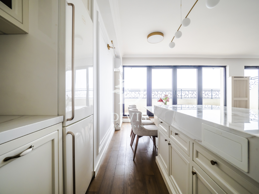 Stan na prodaju u Beogradu, Zvezdara,Lion, 130m2, cena 470000 evra