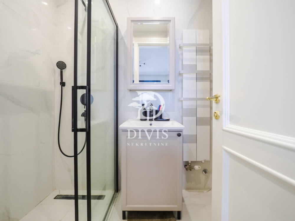 Stan na prodaju u Beogradu, Zvezdara,Lion, 130m2, cena 470000 evra