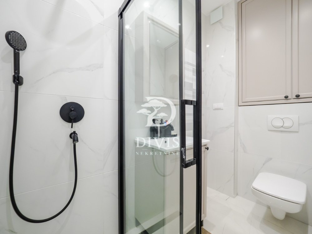 Stan na prodaju u Beogradu, Zvezdara,Lion, 130m2, cena 470000 evra