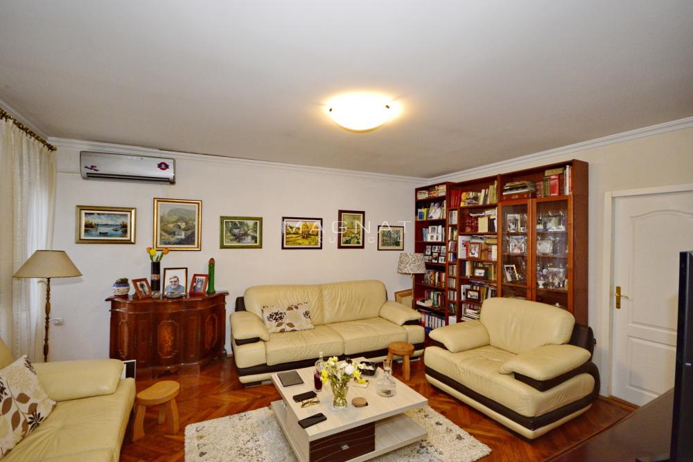 Stan na prodaju u Beogradu, Stari grad, 116m2, cena 450000 evra