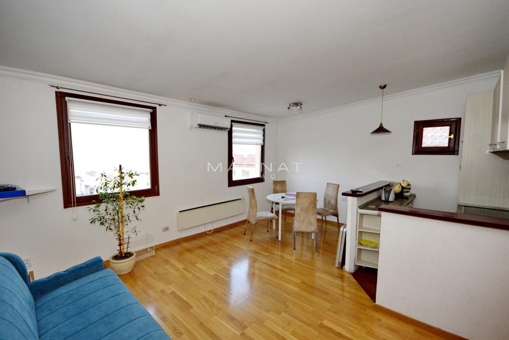 Stan na prodaju u Beogradu, Stari grad, 116m2, cena 450000 evra