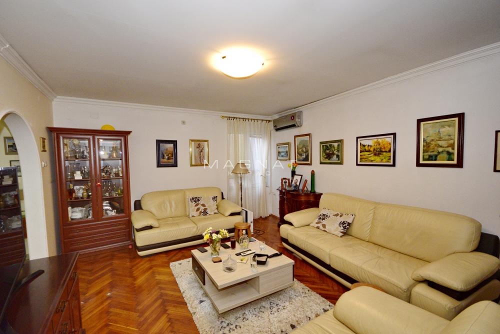 Stan na prodaju u Beogradu, Stari grad, 116m2, cena 450000 evra