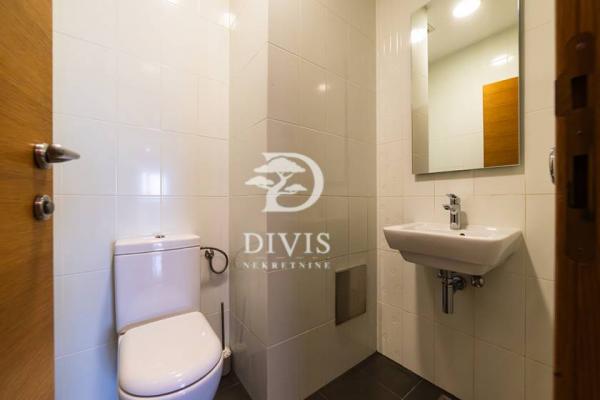 Stan na prodaju u Beogradu, Novi Beograd,Novi Beograd blok 19 (Sava centar), 195m2, cena 960000 evra