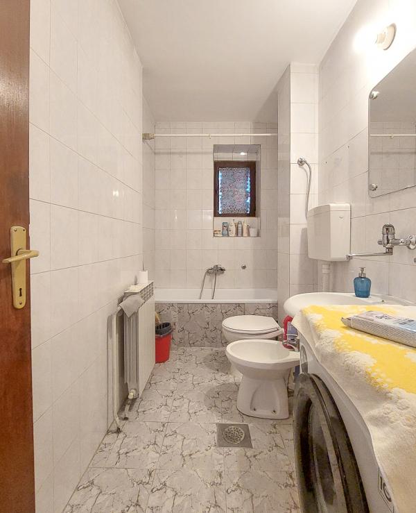 Stan na prodaju u Beogradu, Vračar, 106m2, cena 450000 evra