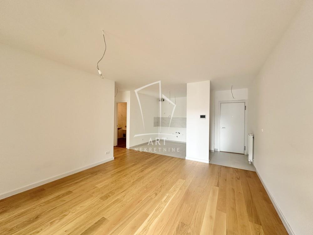 Stan na prodaju u Beogradu, Voždovac, dvoiposoban, 73m2, cena 252000 evra