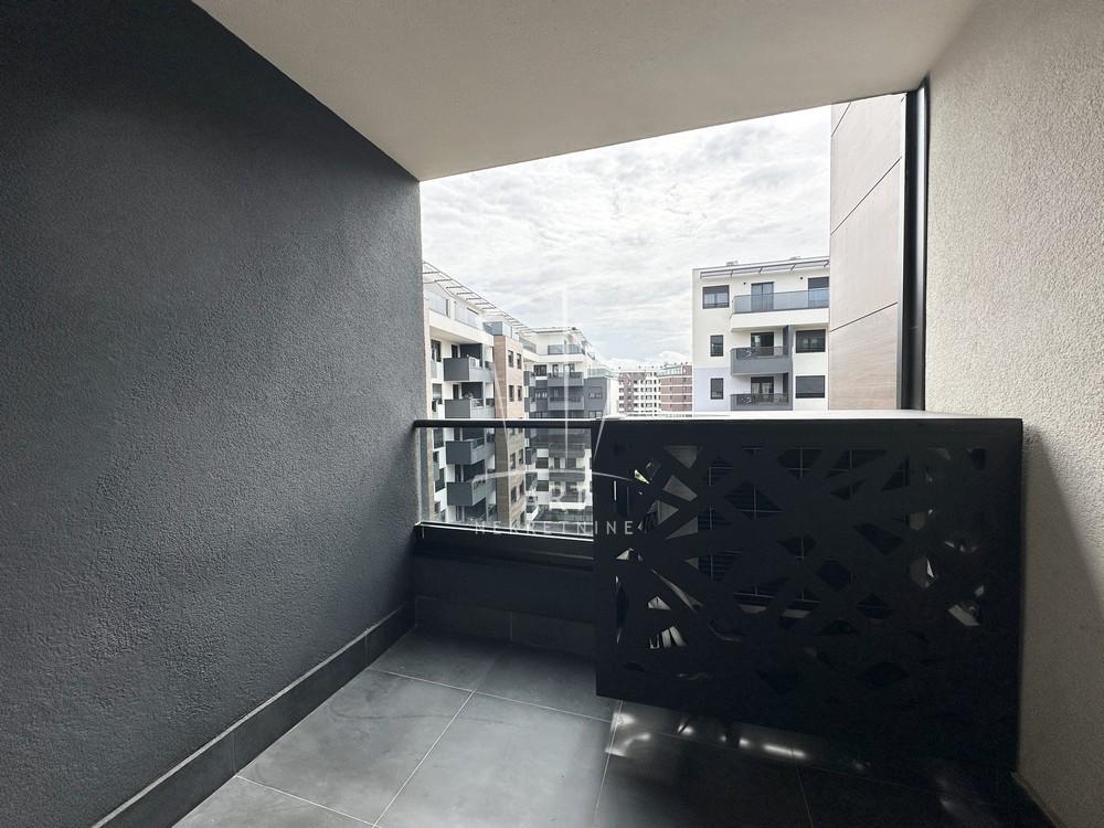 Stan na prodaju u Beogradu, Voždovac, dvoiposoban, 73m2, cena 252000 evra