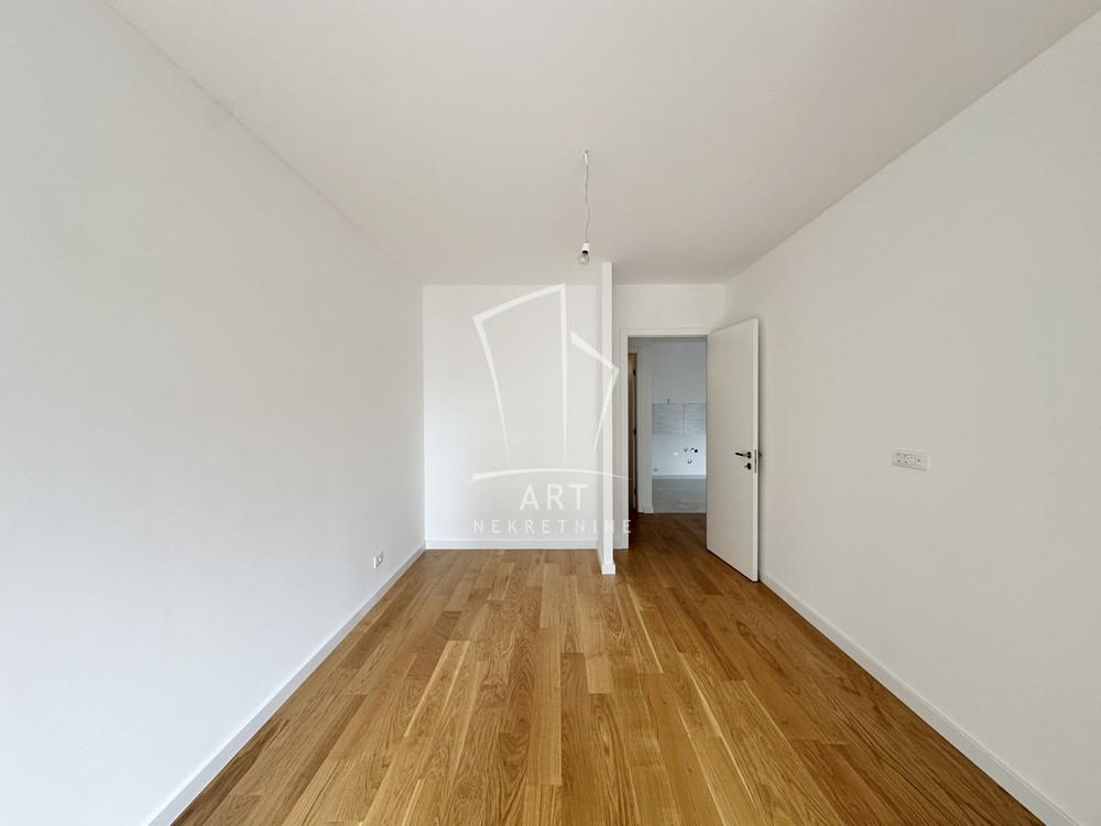 Stan na prodaju u Beogradu, Voždovac, dvoiposoban, 73m2, cena 252000 evra