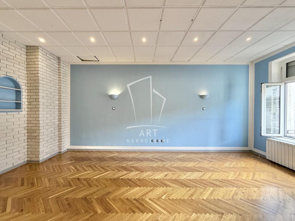 Stan na prodaju u Beogradu, Vračar, 136m2, cena 550000 evra