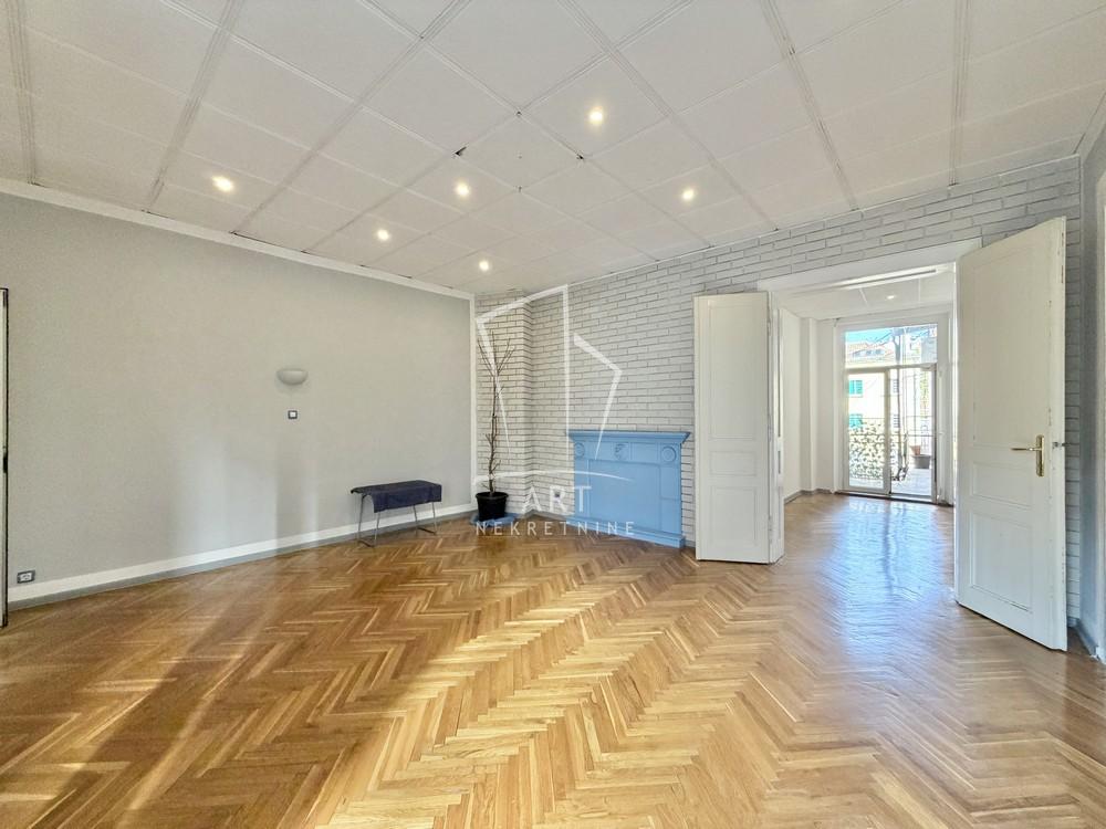 Stan na prodaju u Beogradu, Vračar, 136m2, cena 550000 evra