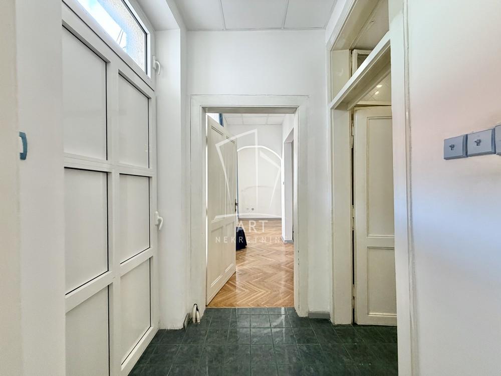 Stan na prodaju u Beogradu, Vračar, 136m2, cena 550000 evra