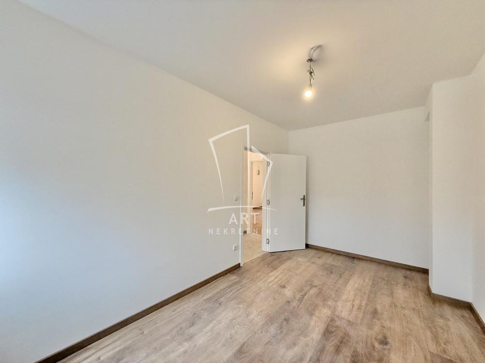 Stan na prodaju u Beogradu, Vračar, dvoiposoban, 56m2, cena 210000 evra