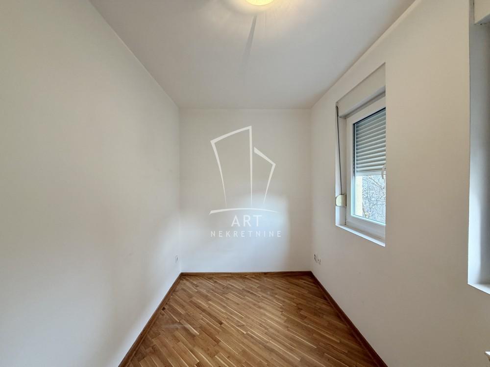 Stan na prodaju u Beogradu, Mirijevo, dvoiposoban, 51m2, cena 100000 evra