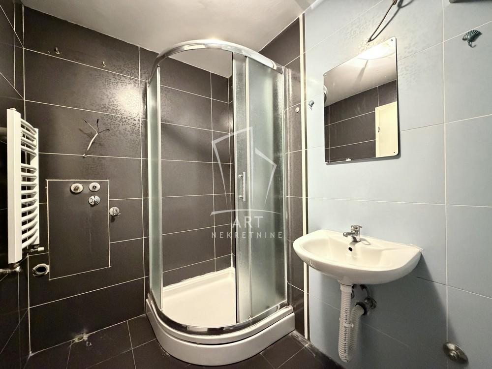 Stan na prodaju u Beogradu, Mirijevo, dvoiposoban, 51m2, cena 100000 evra