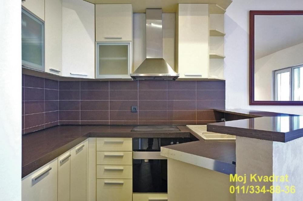 Stan na prodaju u Beogradu, Saobraćajni fakultet, trosoban, 172m2, cena 430000 evra