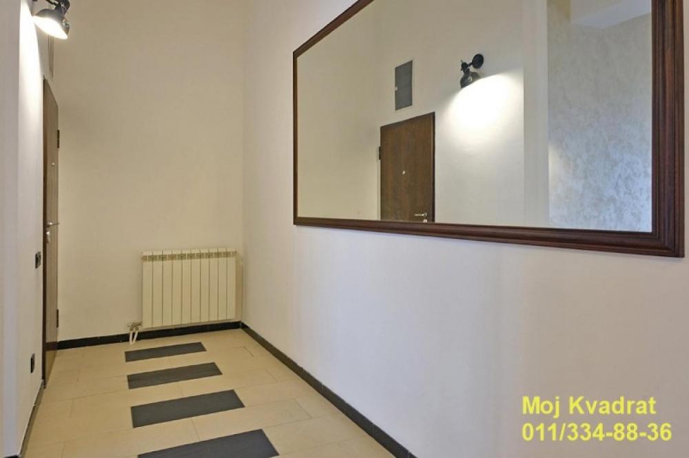 Stan na prodaju u Beogradu, Saobraćajni fakultet, trosoban, 172m2, cena 430000 evra