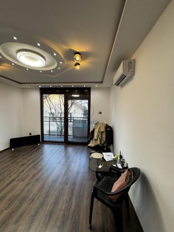 Stan na prodaju u Beogradu, Voždovac, dvosoban, 50m2, cena 175000 evra