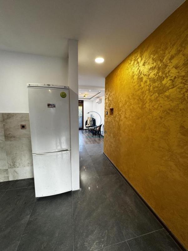 Stan na prodaju u Beogradu, Voždovac, dvosoban, 50m2, cena 175000 evra