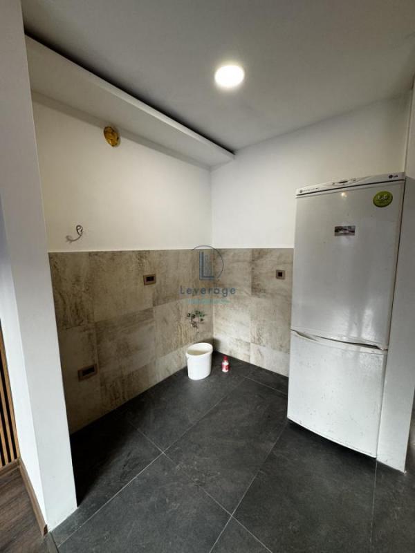 Stan na prodaju u Beogradu, Voždovac, dvosoban, 50m2, cena 175000 evra