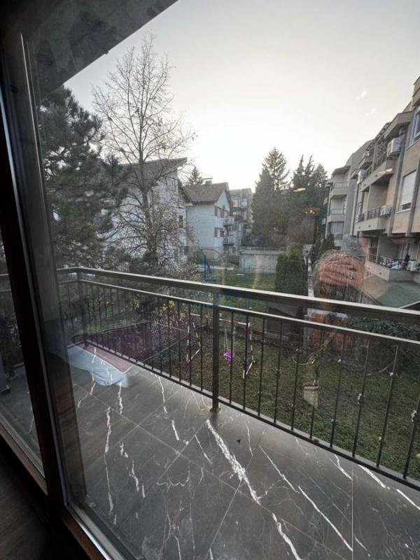 Stan na prodaju u Beogradu, Voždovac, dvosoban, 50m2, cena 175000 evra