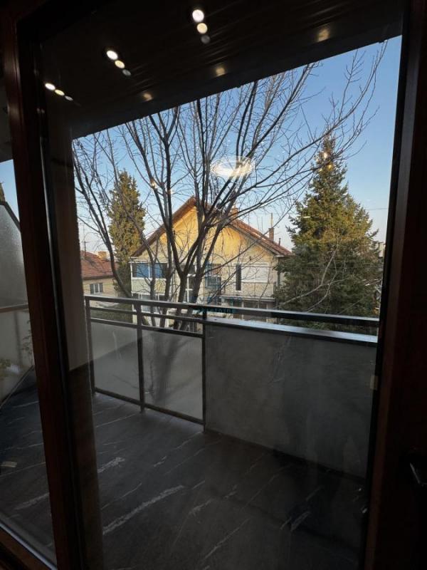 Stan na prodaju u Beogradu, Voždovac, dvosoban, 50m2, cena 175000 evra