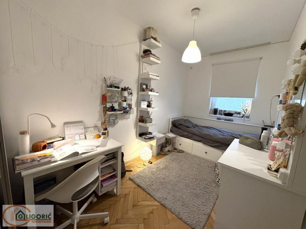 Stan na prodaju u Beogradu, Vračar (Centar), troiposoban, 74m2, cena 269000 evra