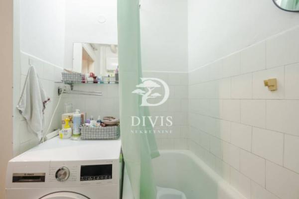 Stan na prodaju u Beogradu, Zemun, dvosoban, 58m2, cena 235000 evra