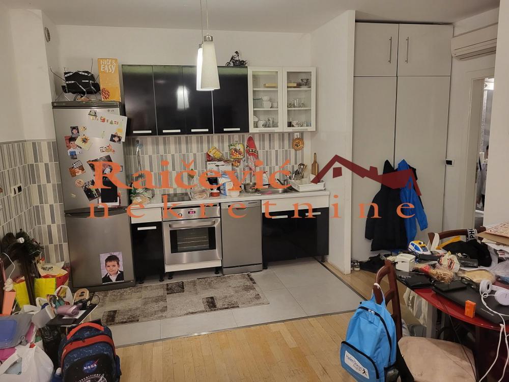 Stan na prodaju u Beogradu, Pašino brdo, dvosoban, 47m2, cena 167000 evra