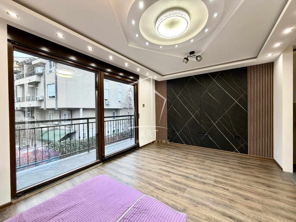 Stan na prodaju u Beogradu, Činovnička kolonija, dvosoban, 58m2, cena 175000 evra