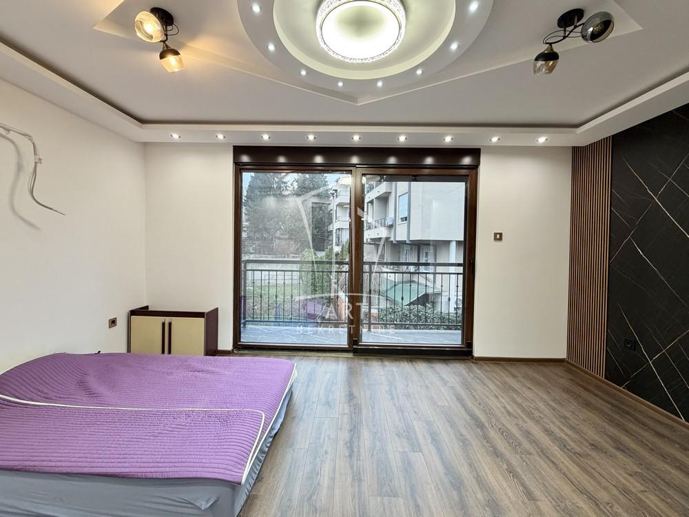 Stan na prodaju u Beogradu, Činovnička kolonija, dvosoban, 58m2, cena 175000 evra