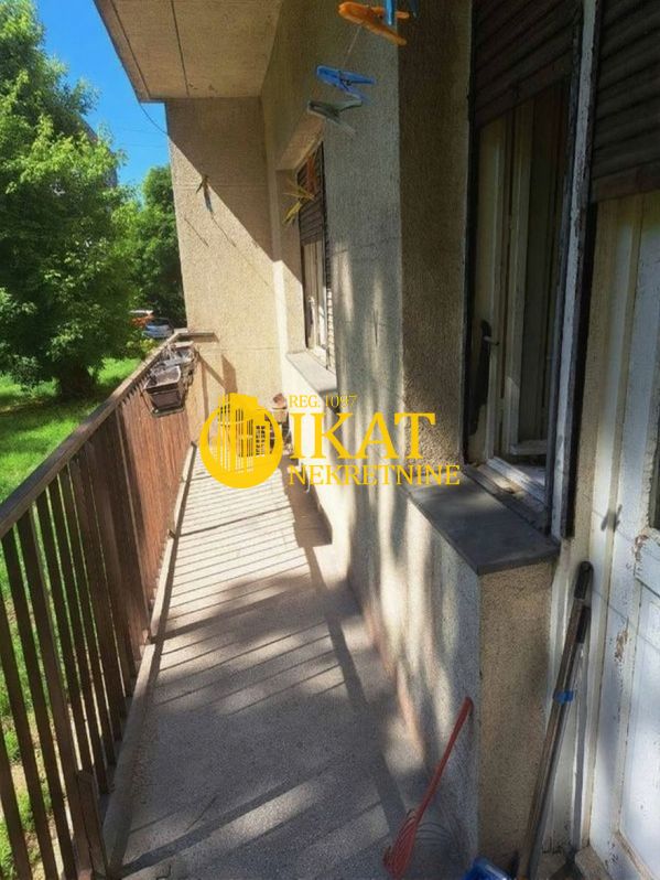 Stan na prodaju u Beogradu, Zemun, dvosoban, 65m2, cena 190000 evra