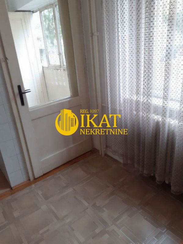 Stan na prodaju u Beogradu, Zemun, dvosoban, 65m2, cena 190000 evra