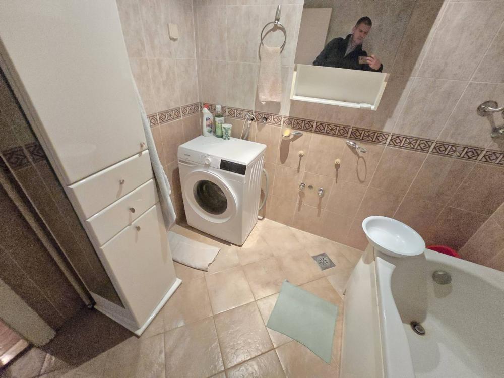 Stan na prodaju u Beogradu, Novi Beograd blok 22, trosoban, 97m2, cena 349500 evra