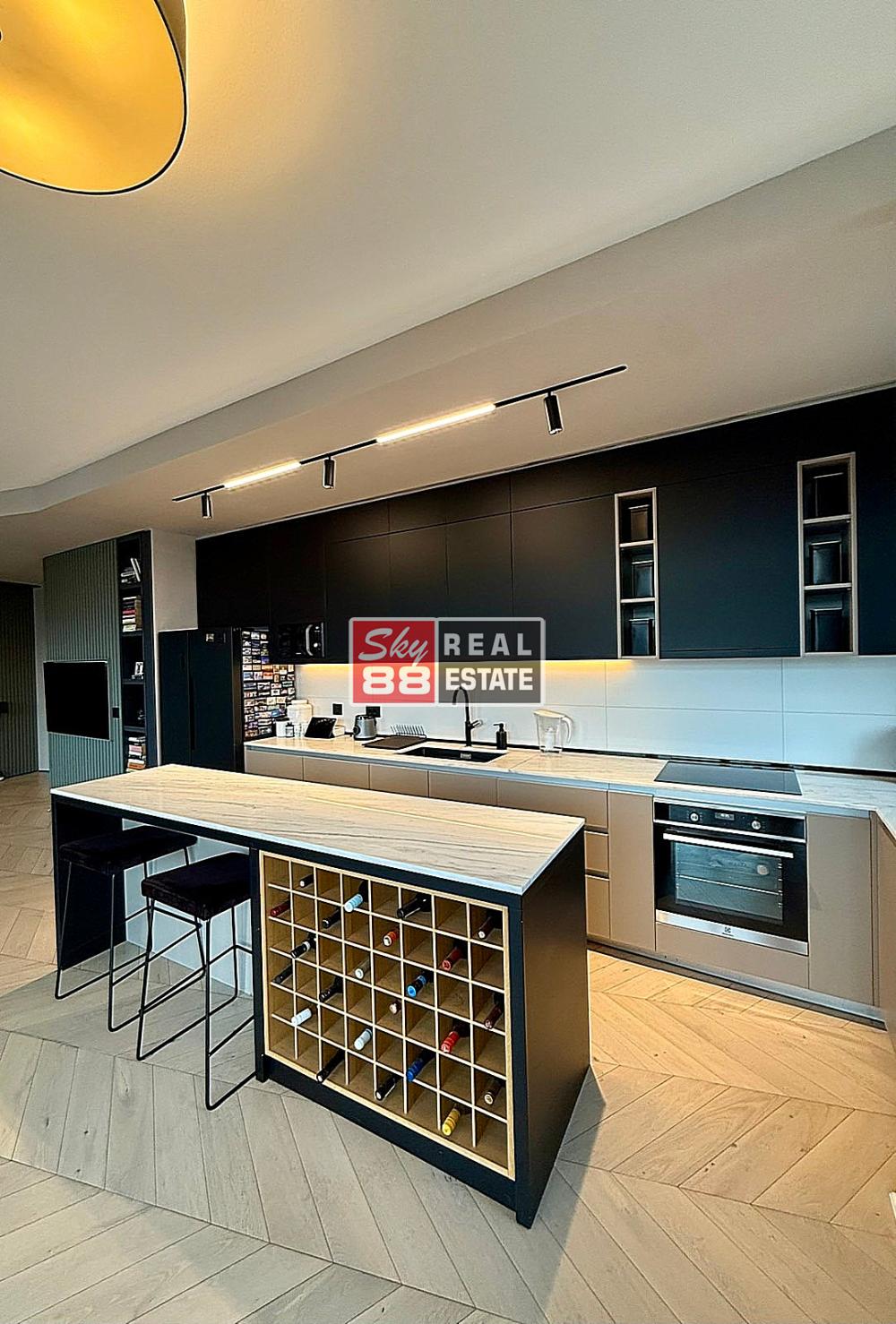 Stan na prodaju u Beogradu, Beograd na vodi, cetvorosoban, 112m2, cena 620000 evra