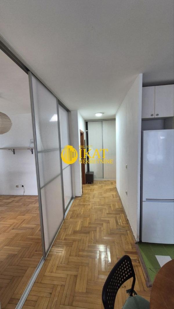 Stan na prodaju u Beogradu, Voždovac, dvosoban, 48m2, cena 135000 evra