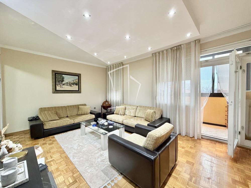 Stan na prodaju u Beogradu, Borča, dvosoban, 56m2, cena 139000 evra