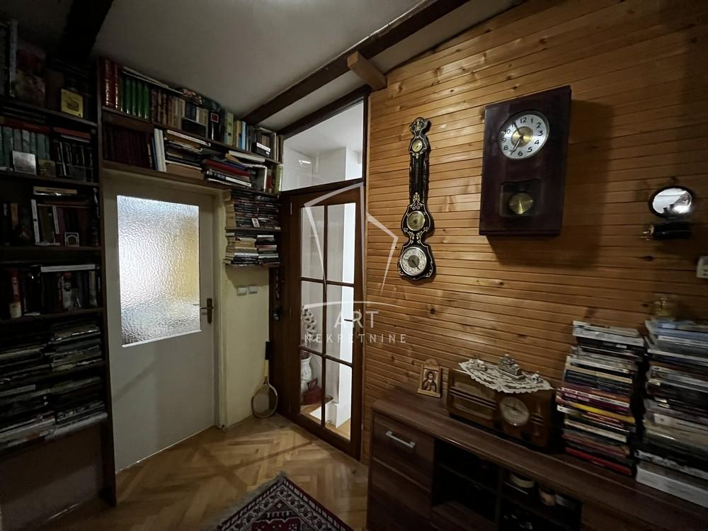 Stan na prodaju u Beogradu, Karaburma, 110m2, cena 278000 evra