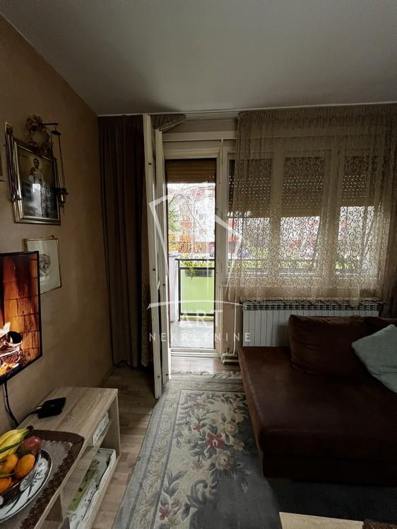 Stan na prodaju u Beogradu, Karaburma, 110m2, cena 278000 evra