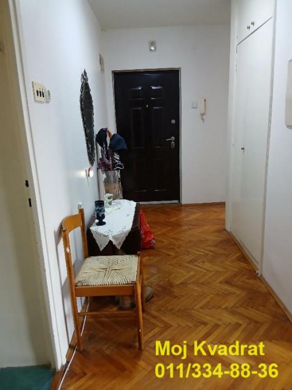 Stan na prodaju u Beogradu, Kalenić pijaca, dvosoban, 65m2, cena 290000 evra