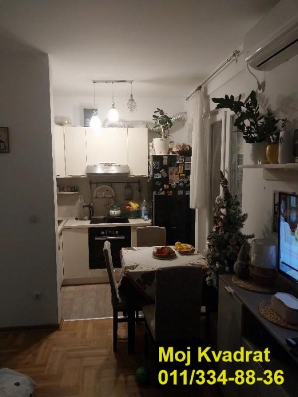 Stan na prodaju u Beogradu, Voždovac, jednoiposoban, 37m2, cena 125000 evra