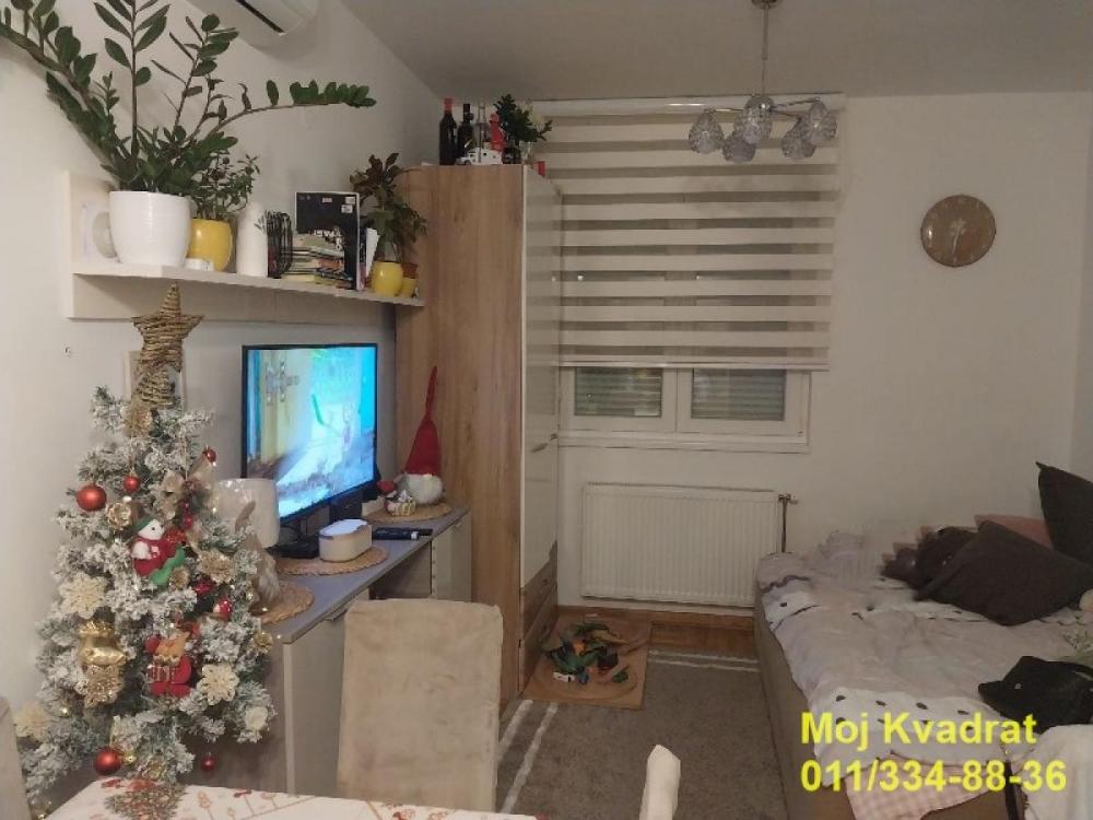 Stan na prodaju u Beogradu, Voždovac, jednoiposoban, 37m2, cena 125000 evra