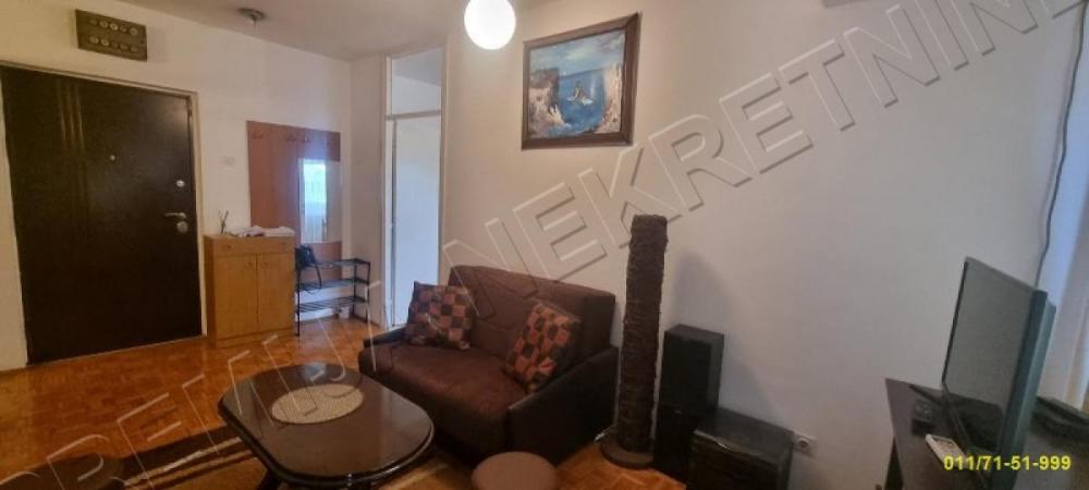 Stan na prodaju u Beogradu, Novi Beograd blok 63, jednoiposoban, 45m2, cena 155000 evra