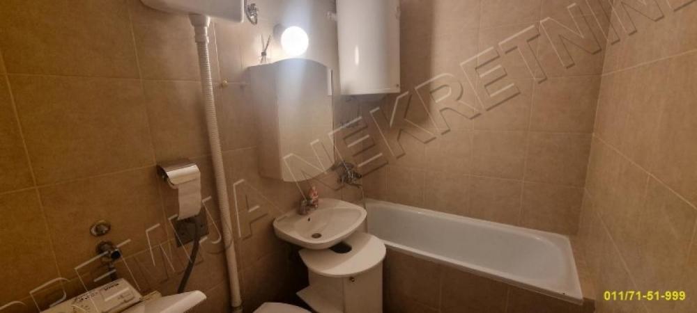 Stan na prodaju u Beogradu, Novi Beograd blok 63, jednoiposoban, 45m2, cena 155000 evra