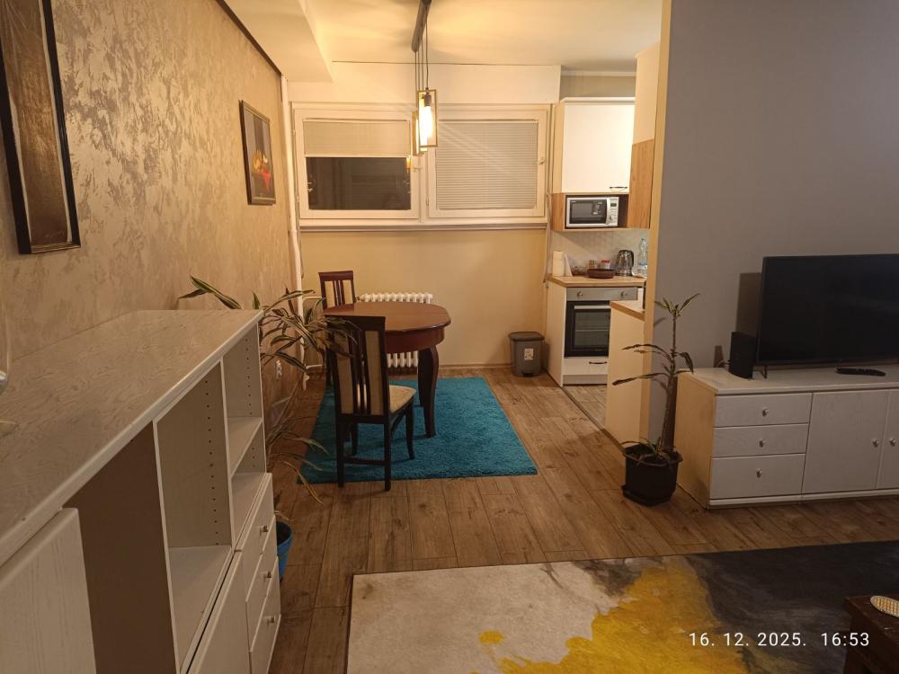 Stan na prodaju u Beogradu, Borča, trosoban, 75m2, cena 150000 evra