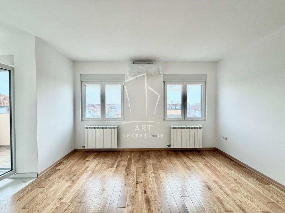 Stan na prodaju u Beogradu, Borča, dvoiposoban, 55m2, cena 145200 evra