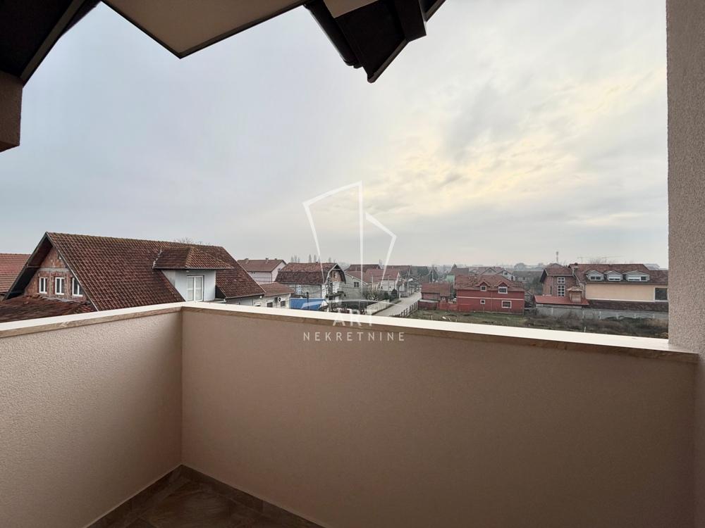 Stan na prodaju u Beogradu, Borča, dvoiposoban, 55m2, cena 145200 evra