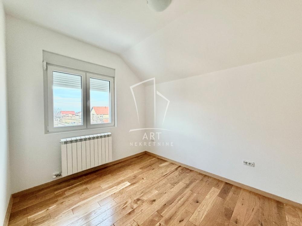 Stan na prodaju u Beogradu, Borča, dvoiposoban, 55m2, cena 145200 evra