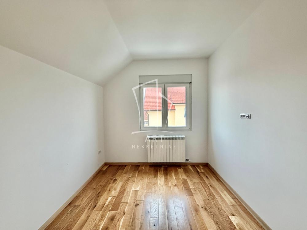 Stan na prodaju u Beogradu, Borča, jednoiposoban, 45m2, cena 118800 evra